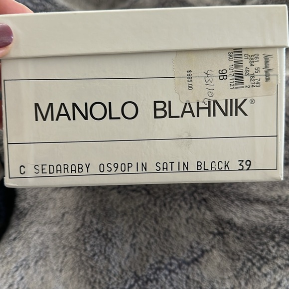 Manolo Blahnik Sedaraby Black Satin Heels 👠 - Picture 7 of 10